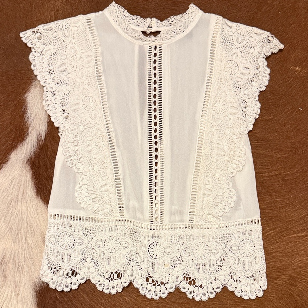 Topshop White Lace Eyelet Cap Sleeve Blouse